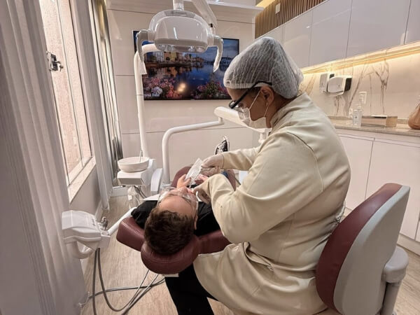 Tratamento odontológico moderno